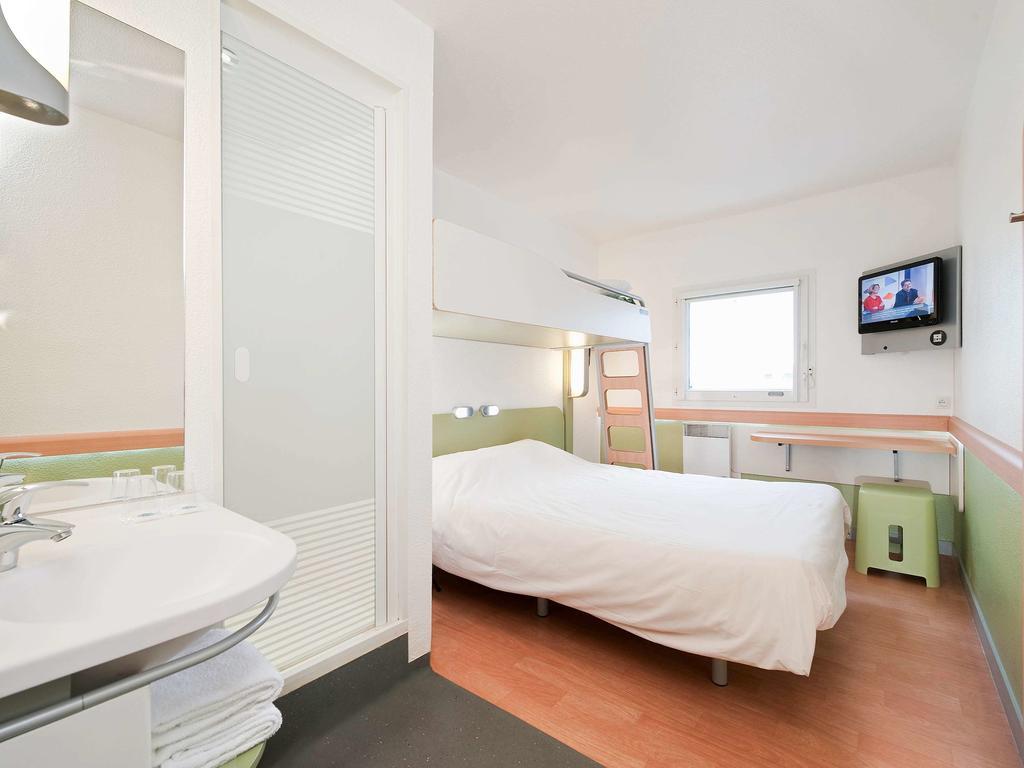 Ibis Budget Belfort Gare Bavilliers Exterior foto